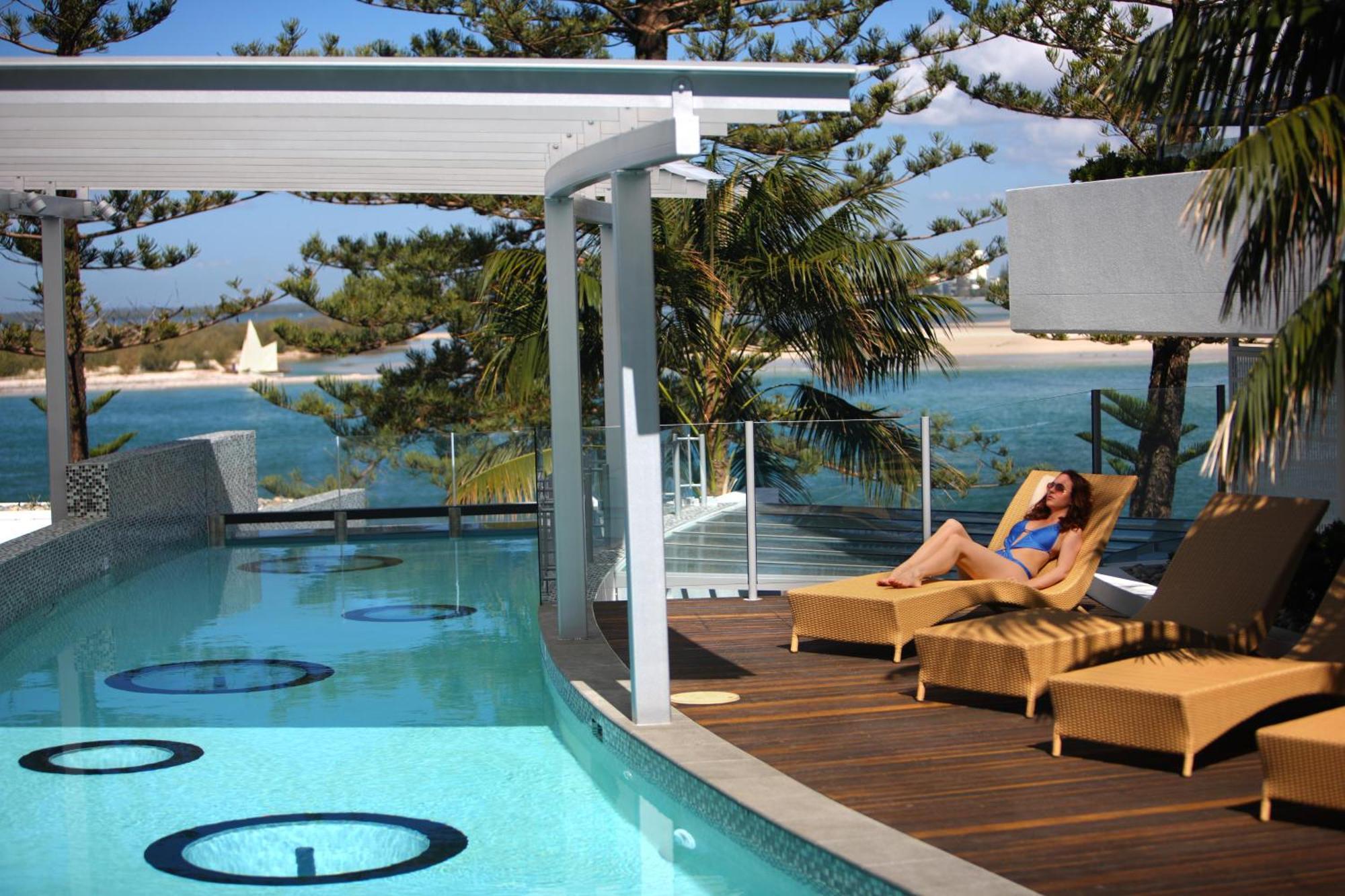 Rumba Beach Resort Caloundra Exterior photo Pool at Peppers Beach Club Resort